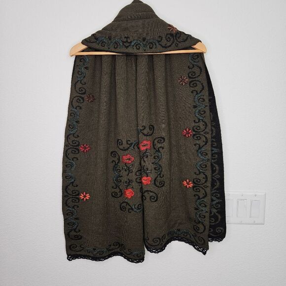 Invisible World, Embroidered Shawl with Floral Patterns, Olive And Black, Alpaca